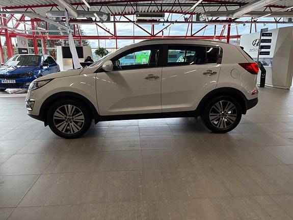 Kia Sportage 2 of 14
