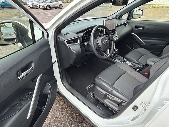 Toyota Corolla Cross 20 of 26
