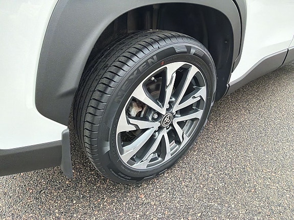 Toyota Corolla Cross 14 of 26