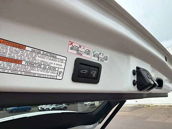 Toyota Corolla Cross 18 of 26