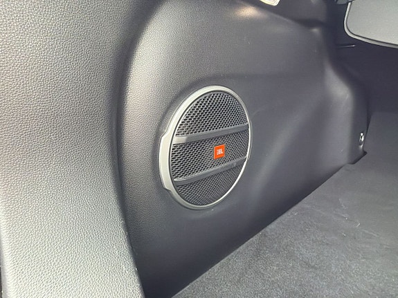Toyota Corolla Cross 17 of 26
