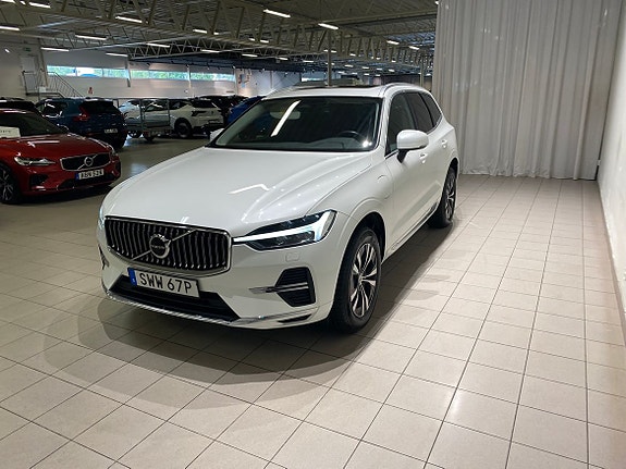 Volvo XC60 2 of 25