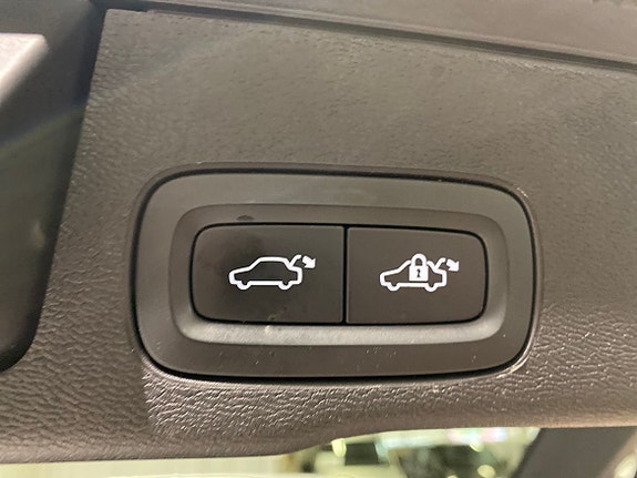 Volvo XC60 15 of 25