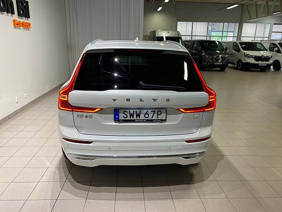 Volvo XC60 4 of 25