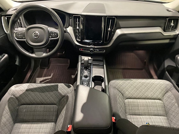 Volvo XC60 18 of 25