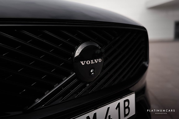 Volvo XC60 12 of 15