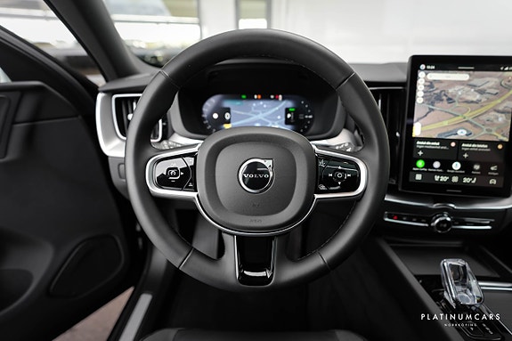 Volvo XC60 7 of 15