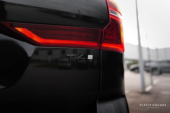 Volvo XC60 13 of 15