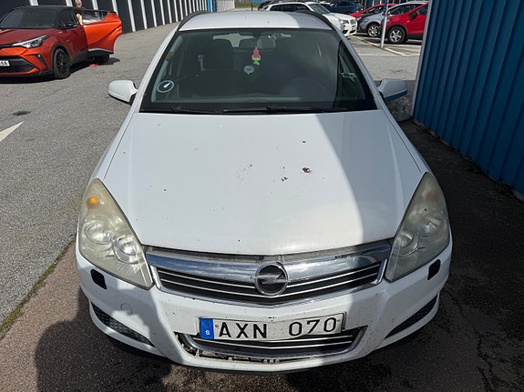 Opel Astra 7 of 9
