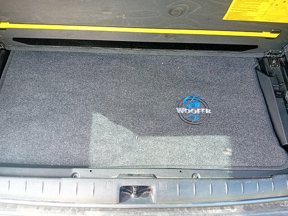 Volvo V70 4 of 10