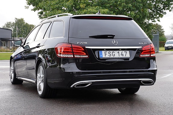 Mercedes-Benz E220 26 of 27