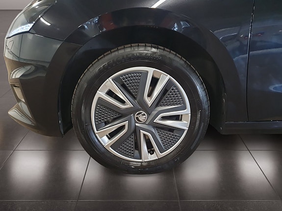 Skoda Fabia 9 of 16