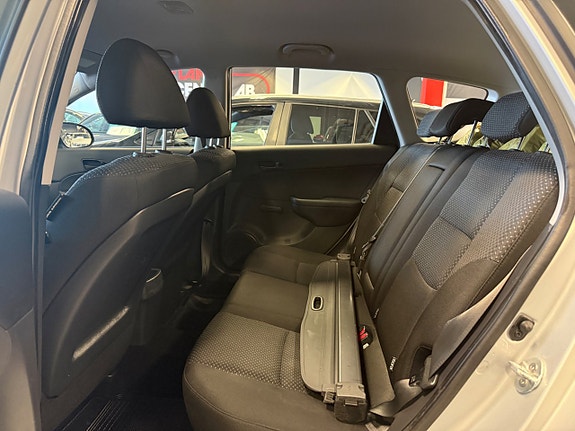 Hyundai i30 18 of 24
