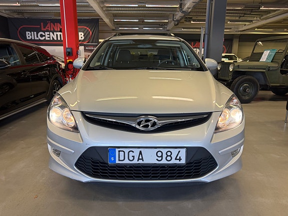 Hyundai i30 4 of 24
