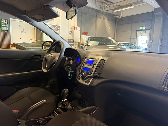 Hyundai i30 16 of 24