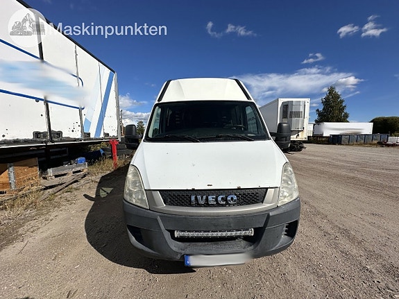 Iveco Daily IV 35S18SV Transportbil 2 of 27