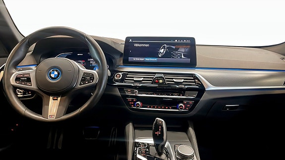 BMW 530e 4 of 11