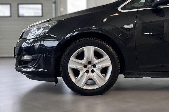 Opel Astra 2 of 7