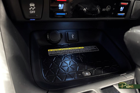 Toyota RAV4 13 of 17