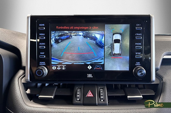 Toyota RAV4 9 of 17