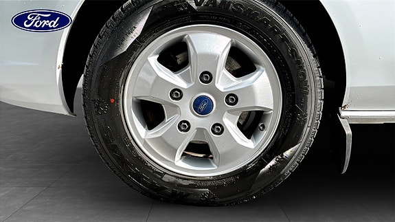 Ford Transit Custom 9 of 12