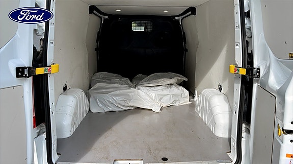 Ford Transit Custom 10 of 12
