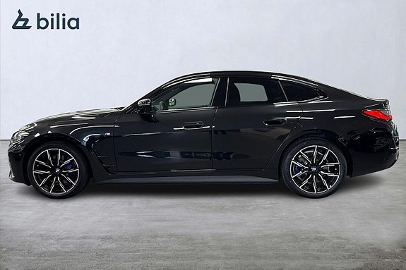 BMW i4 3 of 18