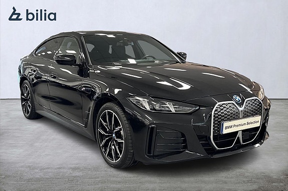 BMW i4 17 of 18