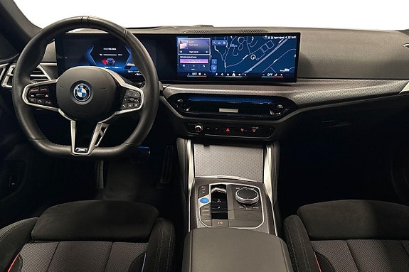 BMW i4 8 of 18