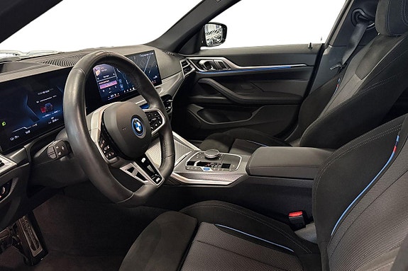 BMW i4 12 of 18