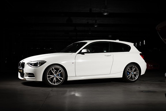 BMW M135i 2 of 28