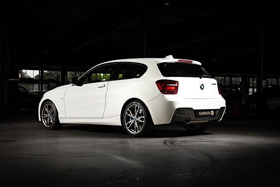 BMW M135i 4 of 28
