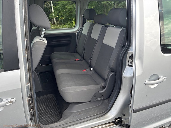 Volkswagen Caddy Maxi 16 of 30