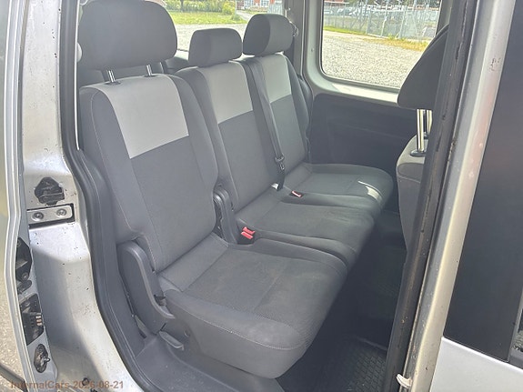 Volkswagen Caddy Maxi 17 of 30