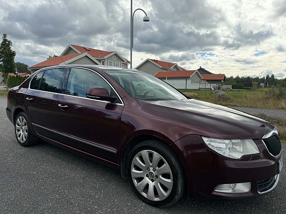 Skoda Superb 4 of 9