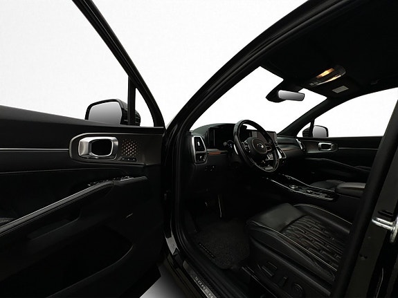 Kia Sorento 13 of 30