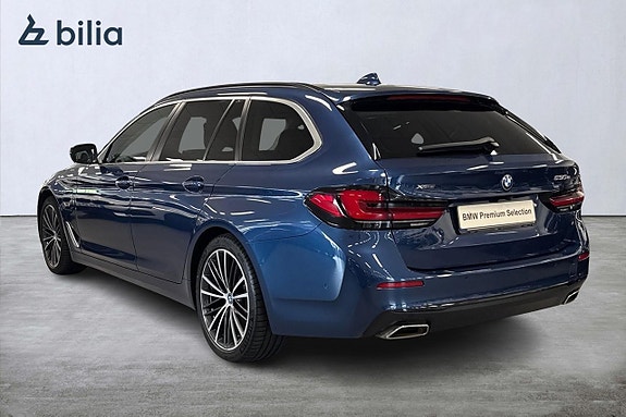 BMW 530e 2 of 17