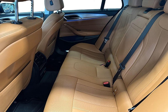 BMW 530e 11 of 17