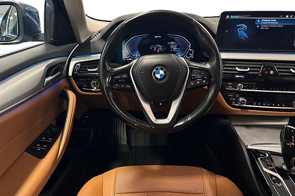 BMW 530e 9 of 17