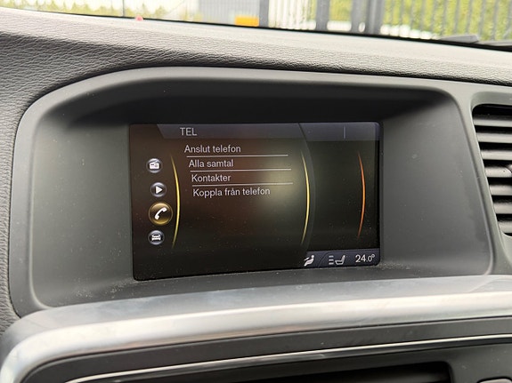 Volvo V60 21 of 27
