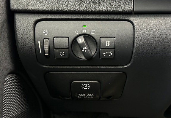 Volvo V60 25 of 27