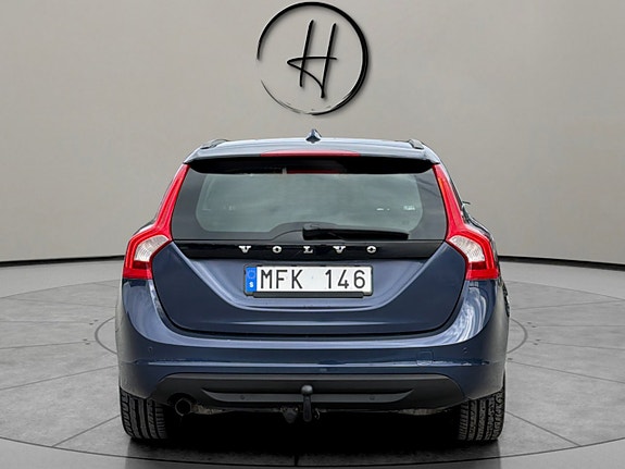 Volvo V60 4 of 27