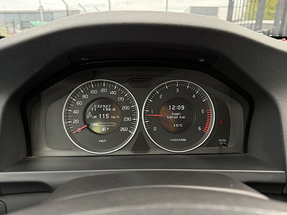 Volvo V60 16 of 27