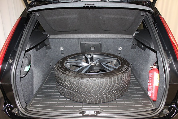 Volvo XC40 15 of 30