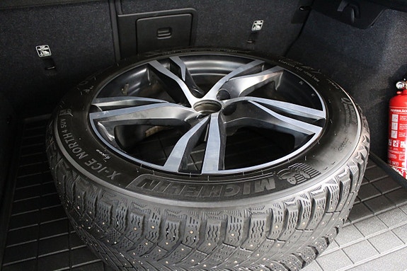 Volvo XC40 16 of 30