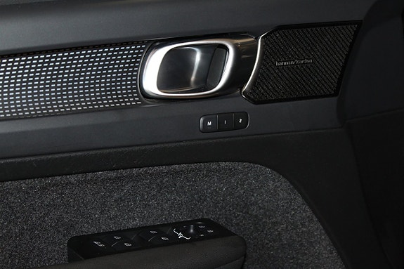 Volvo XC40 26 of 30