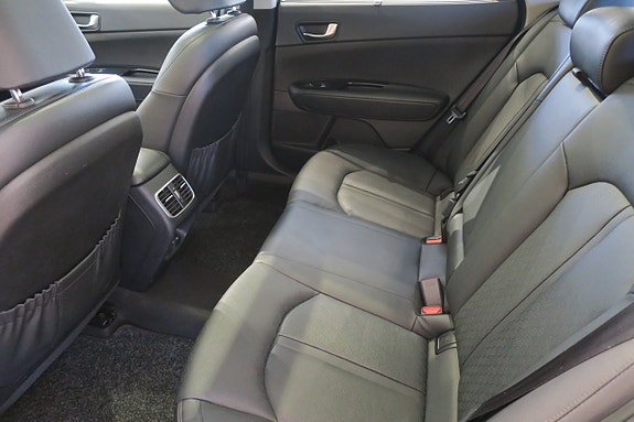 Kia Optima 8 of 22