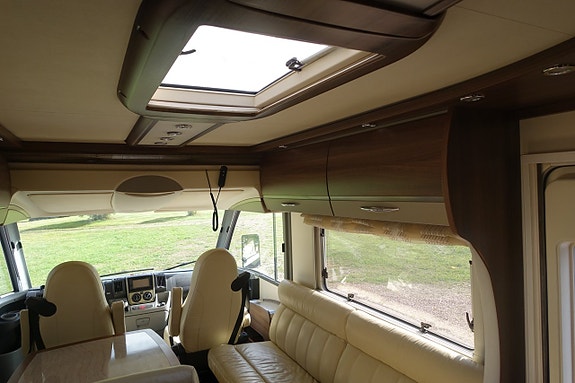 Bürstner Elegance I810 3.0 Kamkedja/AC/Solcell 14 of 30