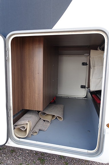 Bürstner Elegance I810 3.0 Kamkedja/AC/Solcell 8 of 30