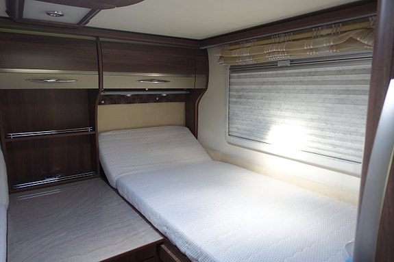 Bürstner Elegance I810 3.0 Kamkedja/AC/Solcell 30 of 30